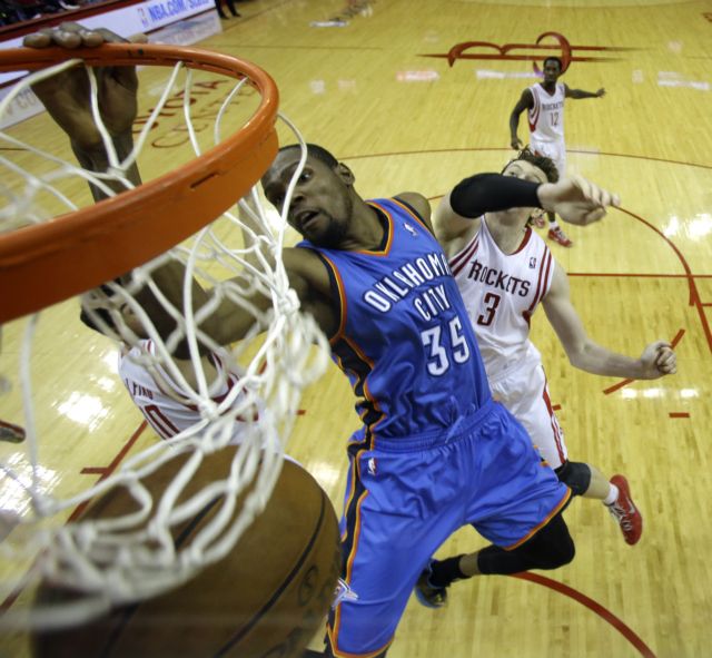 Νετς και Ρόκετς μείωσαν και έμειναν στο… παιχνίδι